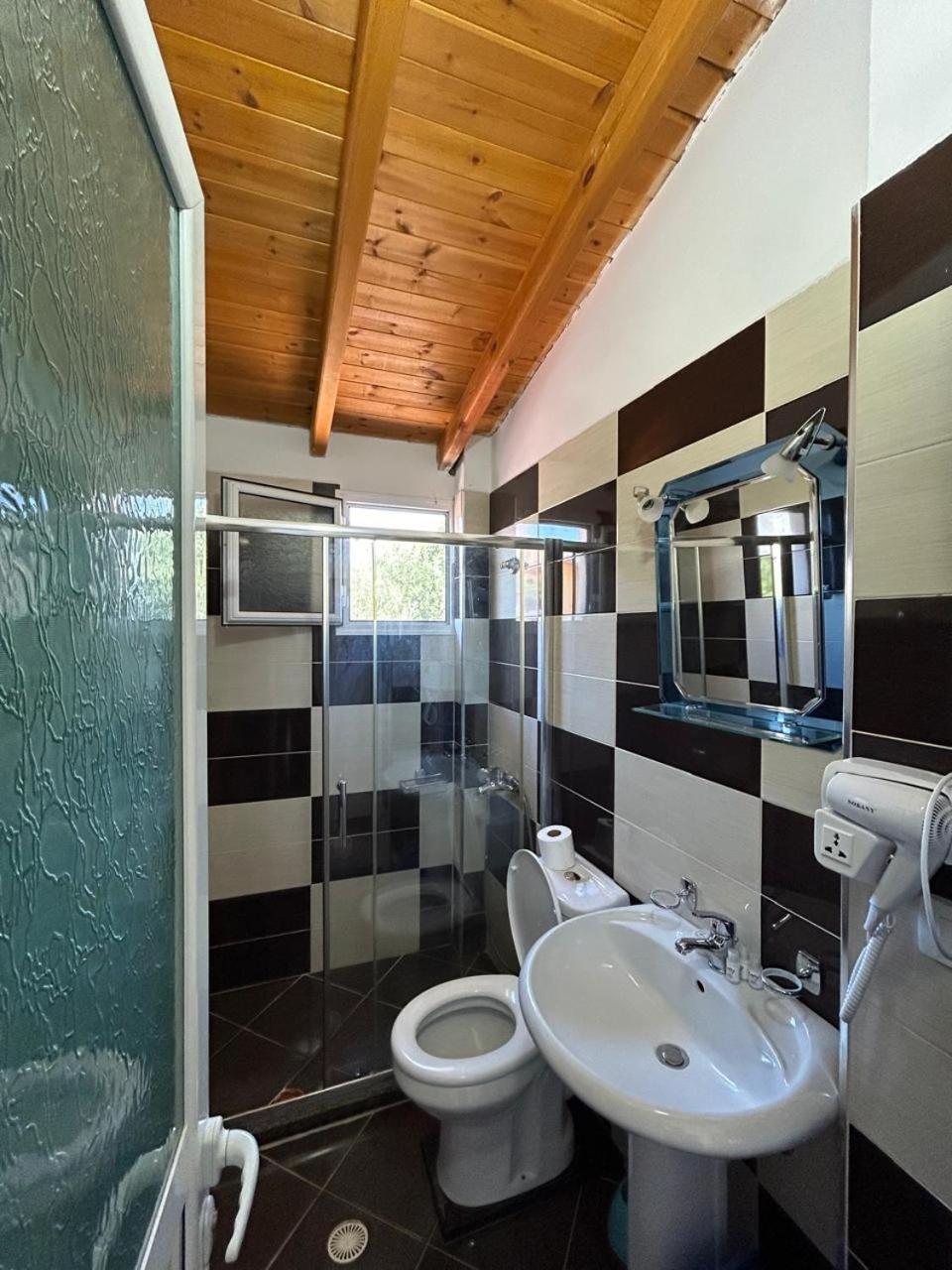 Caushi Apartments Ksamil Kültér fotó