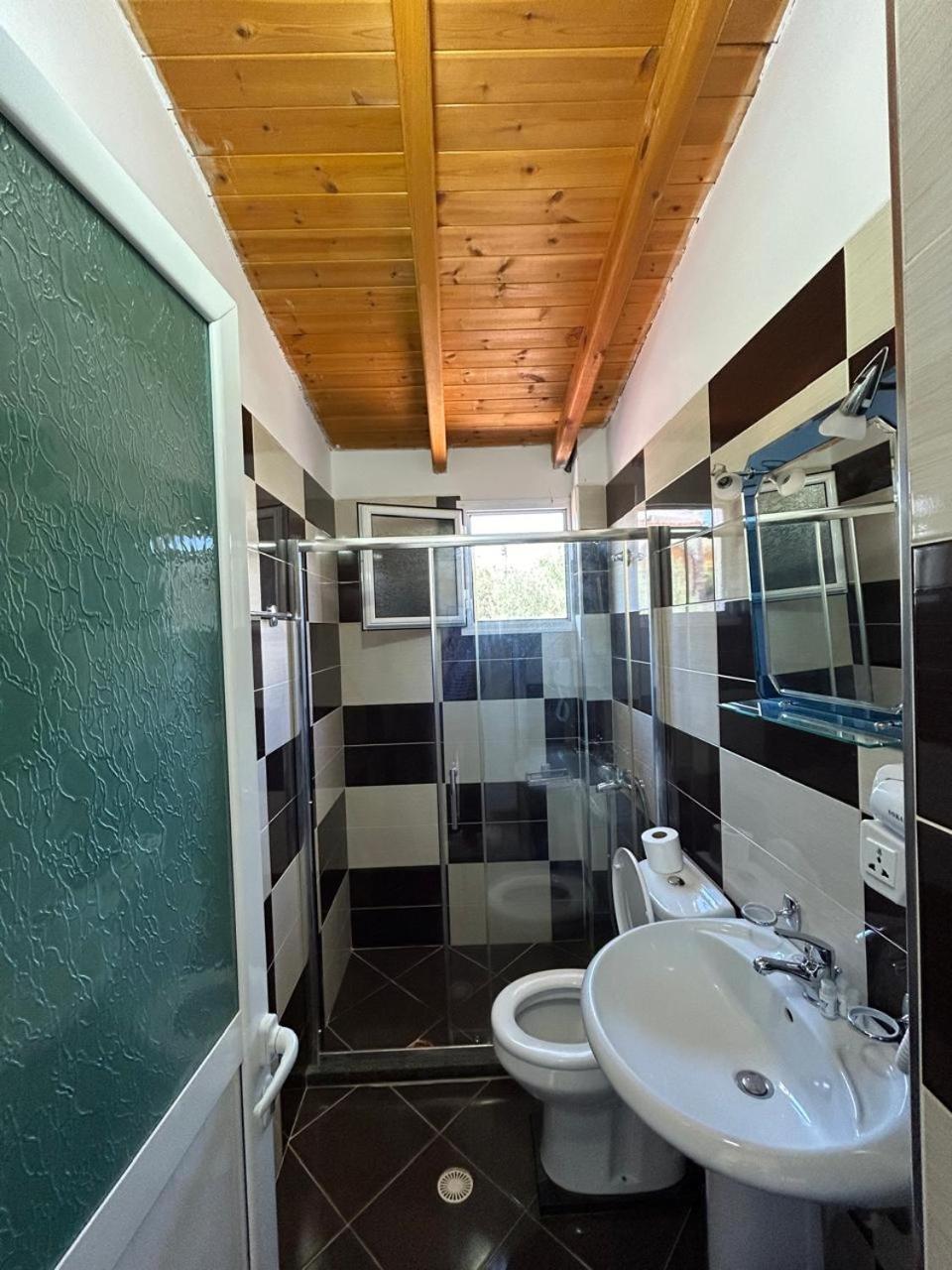 Caushi Apartments Ksamil Kültér fotó